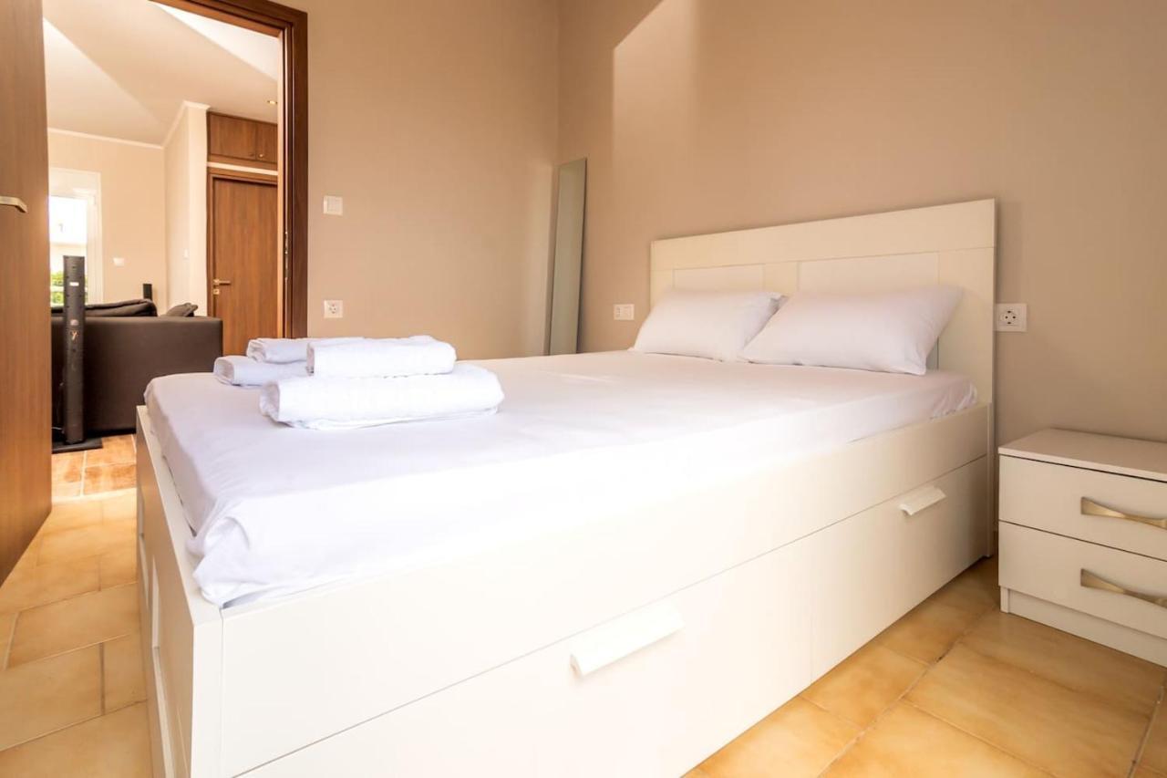 Theros Apartment Палеохора Экстерьер фото